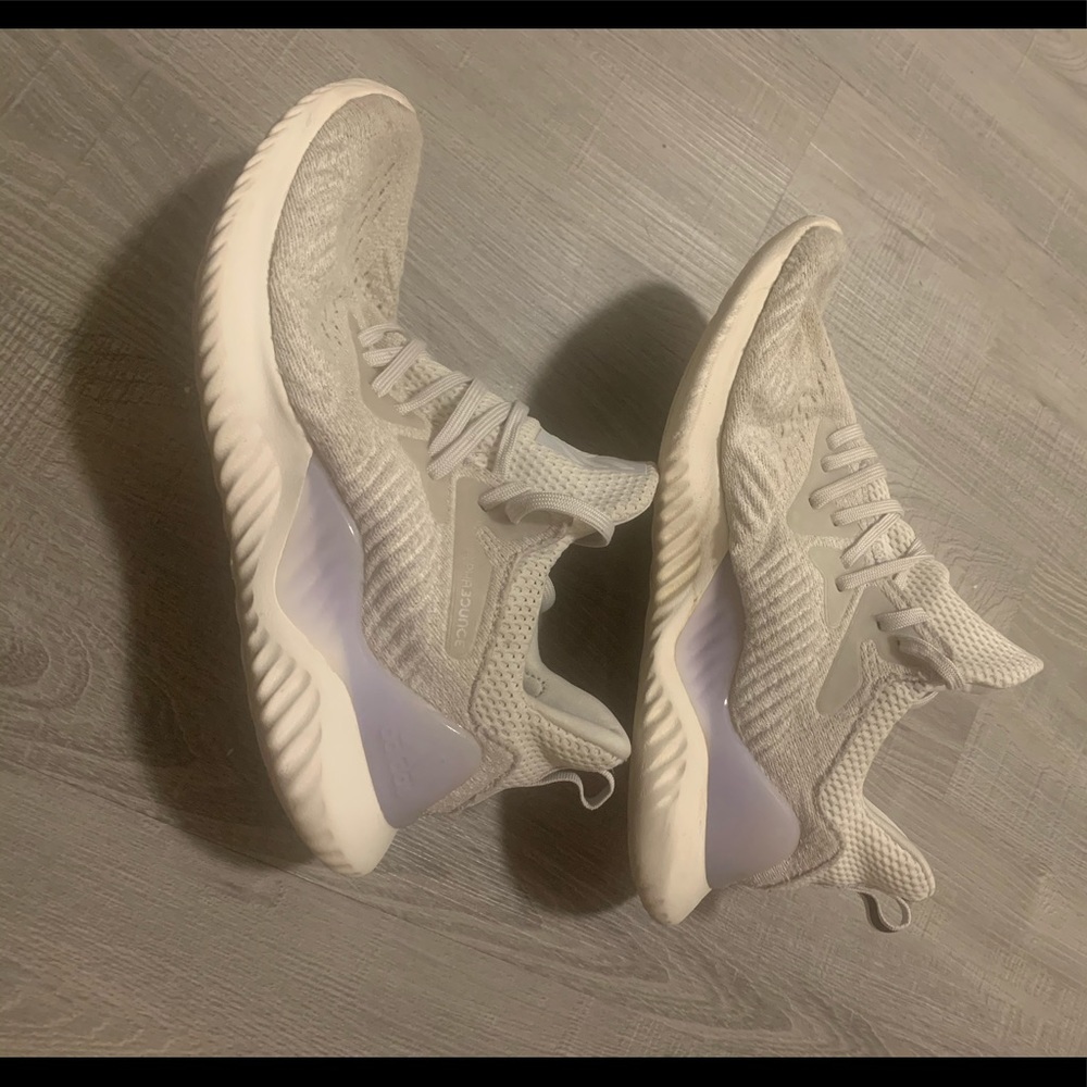 Adidas Alpha Bounce White